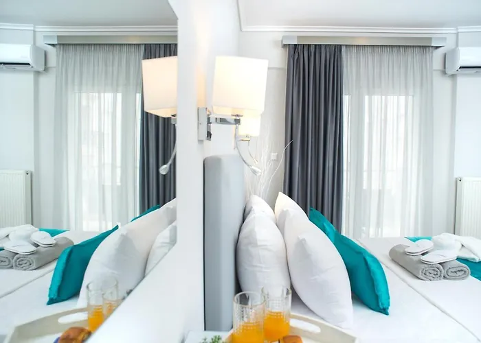Ξενοδοχείο με διαμερίσματα Lux Vip 4*