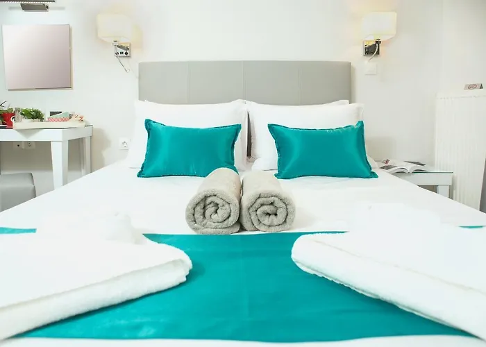 Ξενοδοχείο με διαμερίσματα Lux Vip Περαία