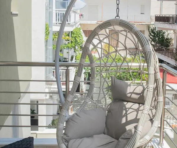 Lux Vip Ξενοδοχείο με διαμερίσματα 4*