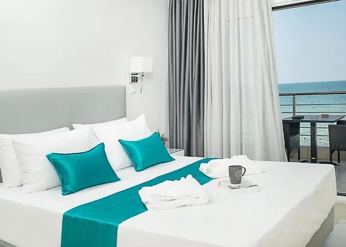 Lux Vip 4* Περαία