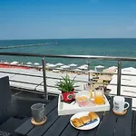 Lux Vip Peraía