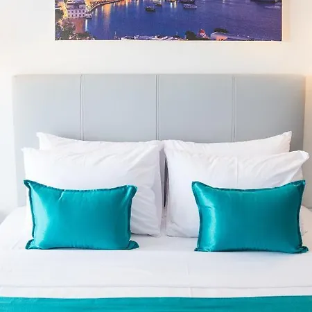 Lux Vip Peraía