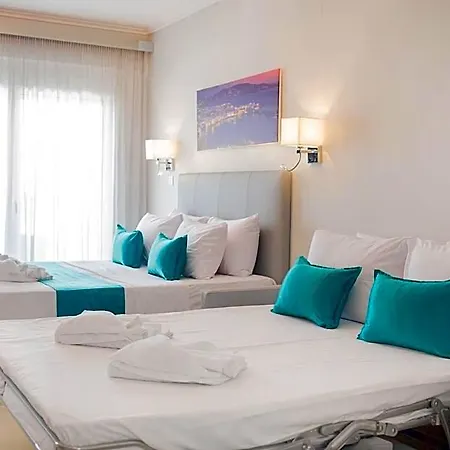 Lux Vip Aparthotel 4*