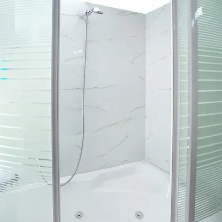 Lux Vip מלון דירות