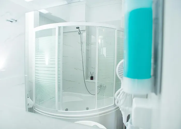 Lux Vip 公寓式酒店 4*