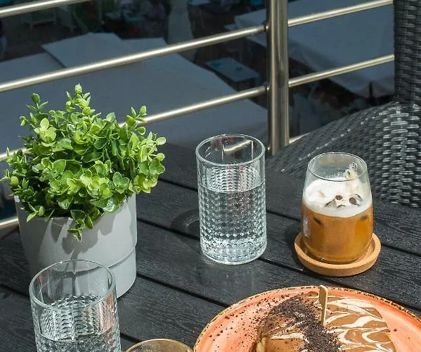 Lux Vip 公寓式酒店 Peraía